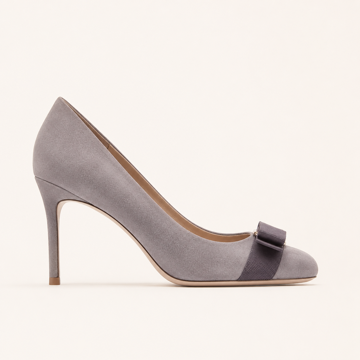 Suede pumps