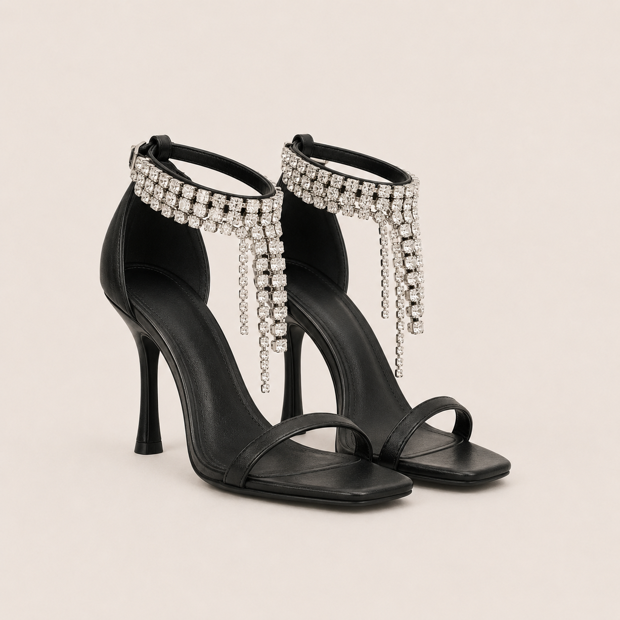 Escarpins à boucle à talons aiguilles