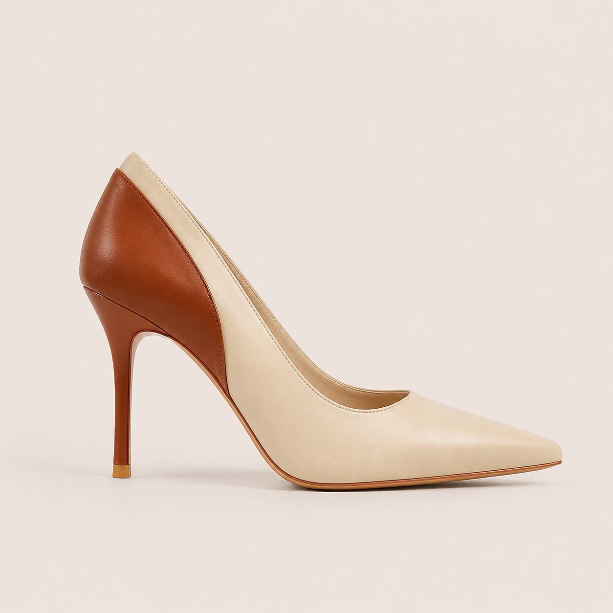 Talons vintage femme en gros plan, détail élégant et caractère affirmé.